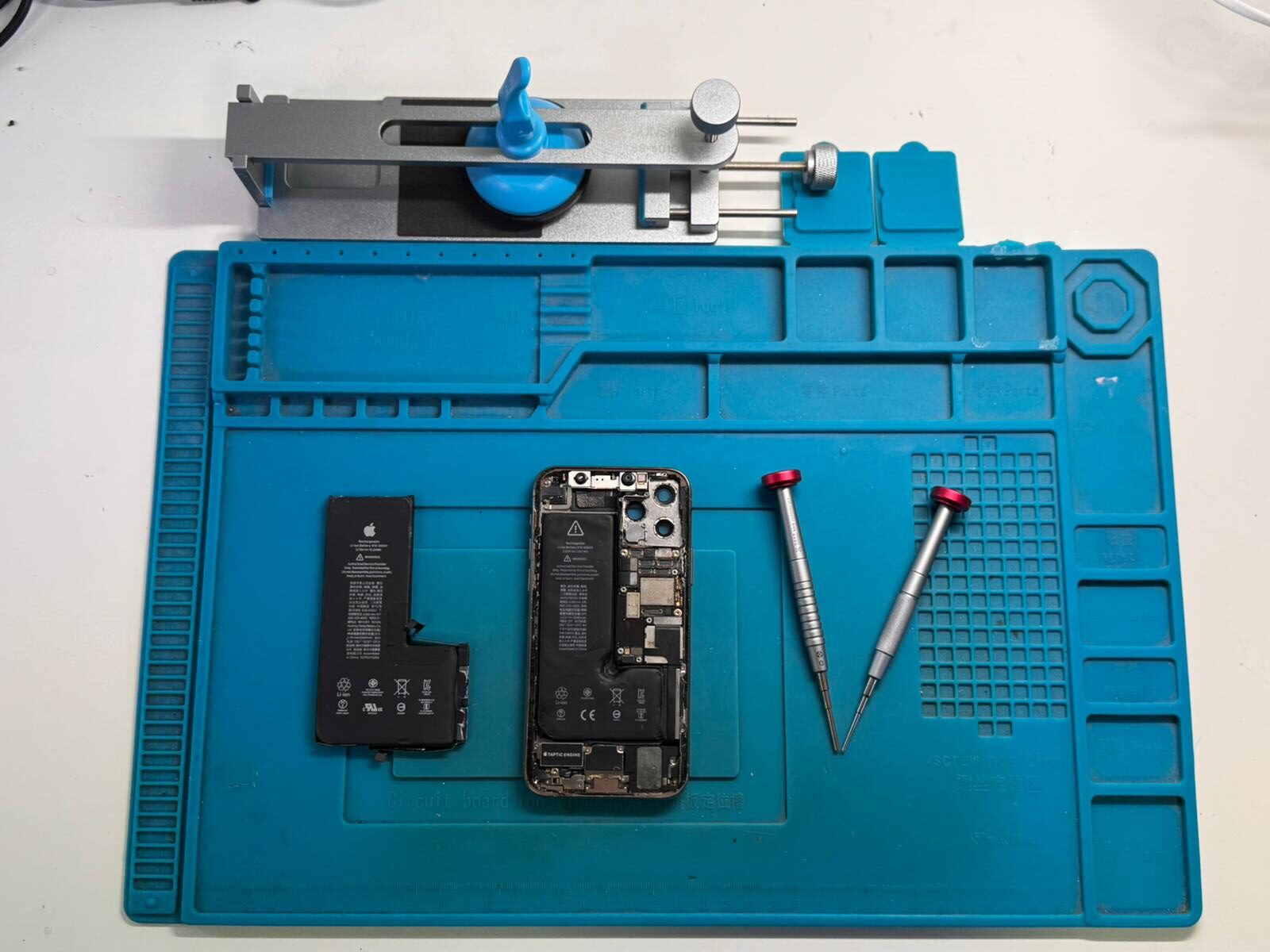 Akku-Tausch am Smartphone