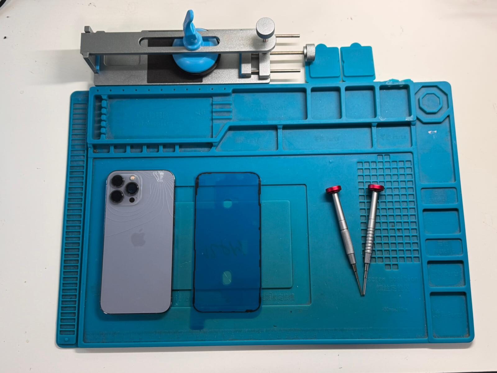 Backcover-Tausch am Smartphone